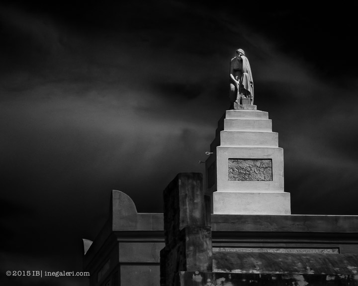 Ine Burke | St Louis Cemetery-1