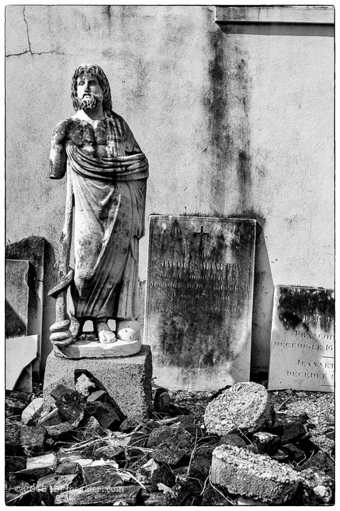 Ine Burke | St Louis Cemetery-13