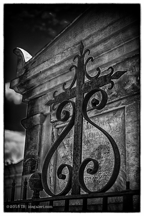 Ine Burke | St Louis Cemetery-14